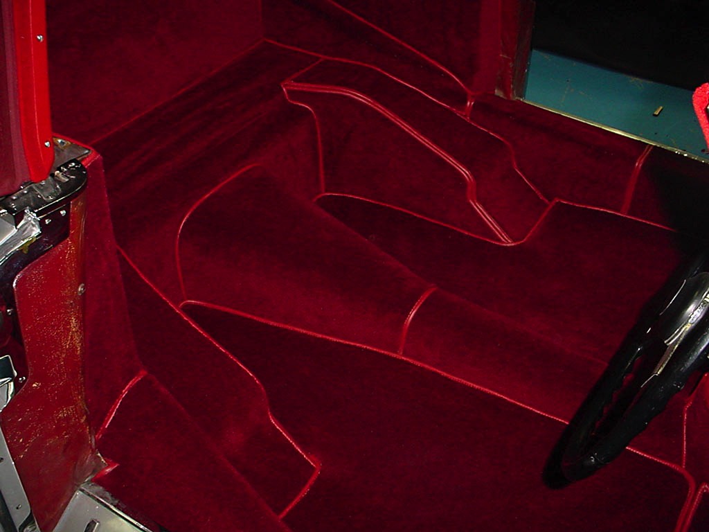 4 Aston Martin DB2 1953 Drophead - Tailor-made hood and carpets