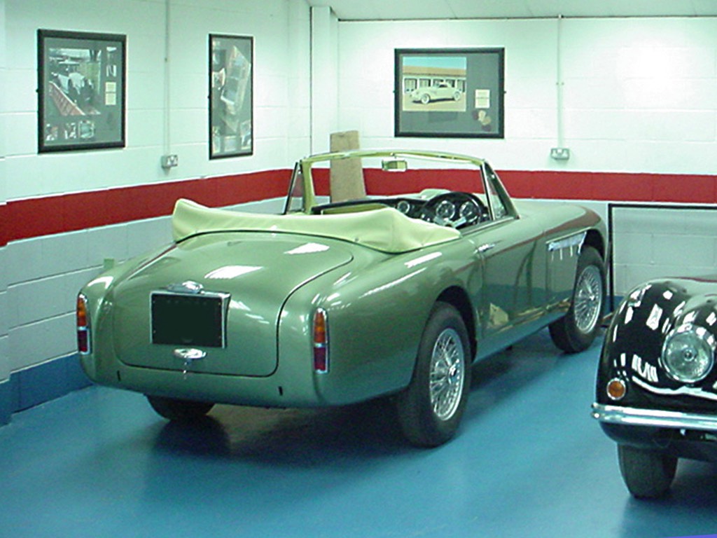 9-Aston-Martin-DB2-4-drophead