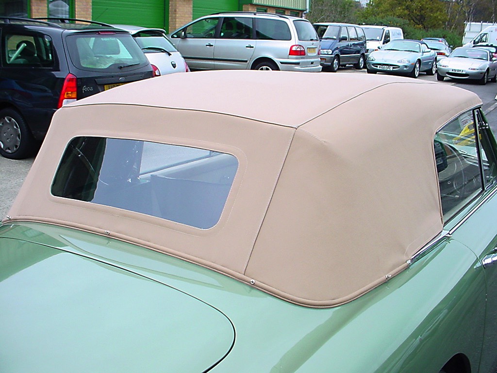 11-Aston-Martin-DB2-4-drophead