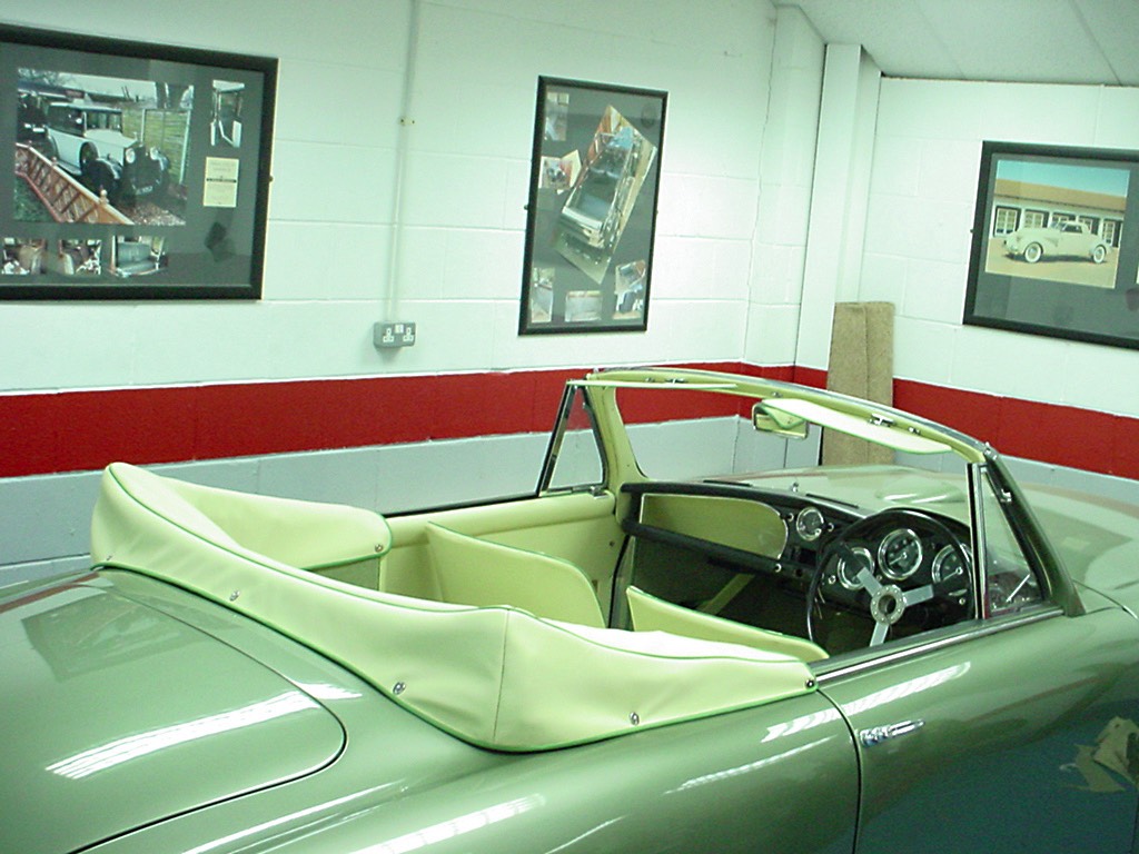 12-Aston-Martin-DB2-4-drophead