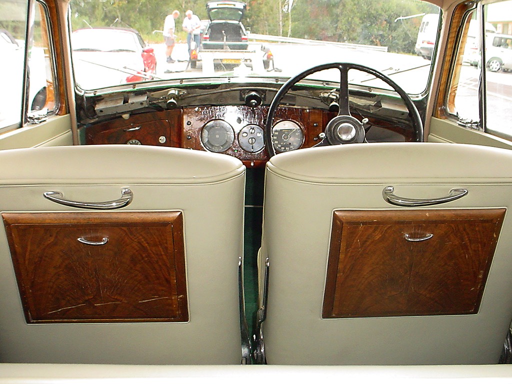 4-Bentley_Woodie