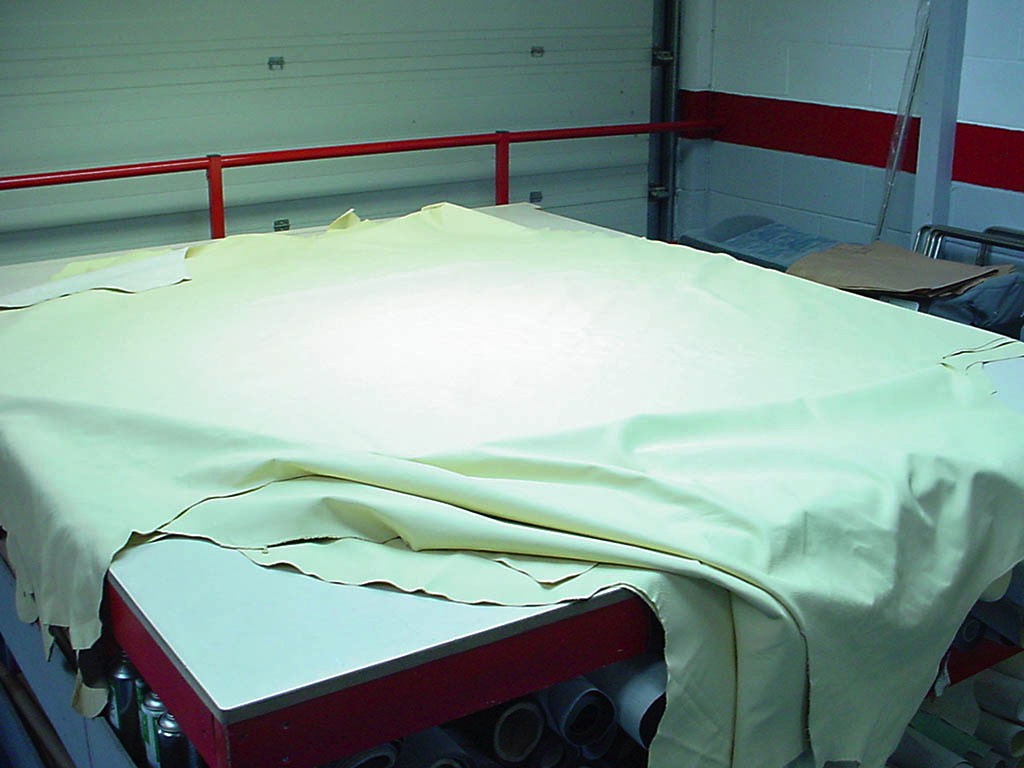 4-Ferrari 355 Spider - Full leatherwork