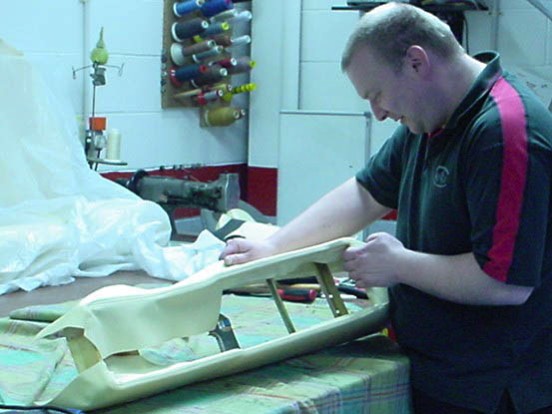 10-Ferrari 355 Spider - Full leatherwork