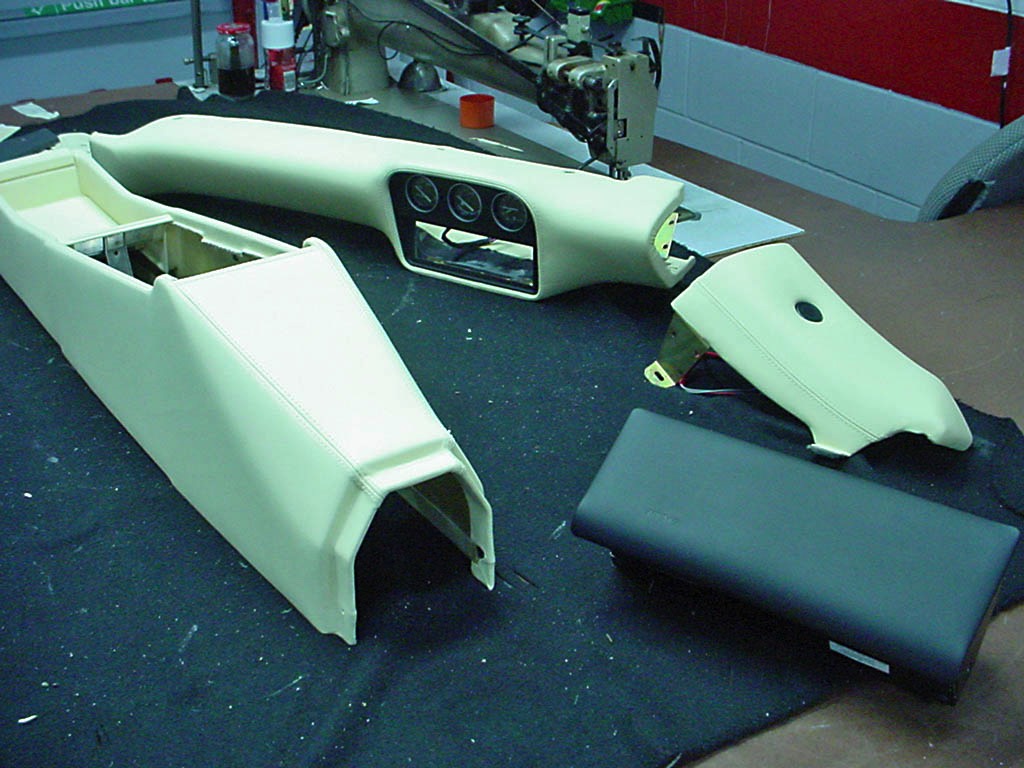 11-Ferrari 355 Spider - Full leatherwork