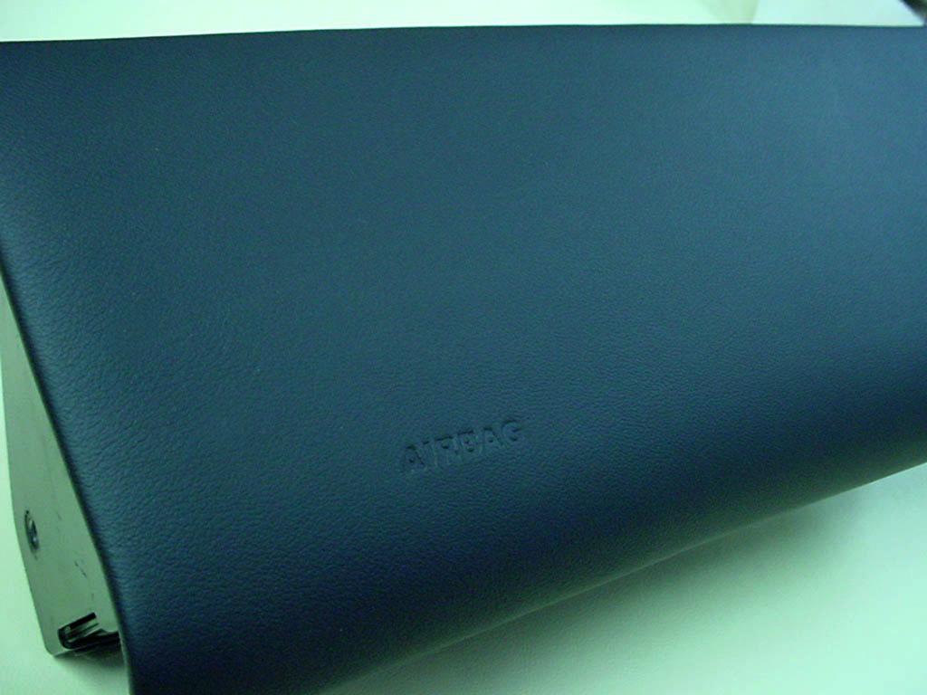 18-Ferrari 355 Spider - Full leatherwork