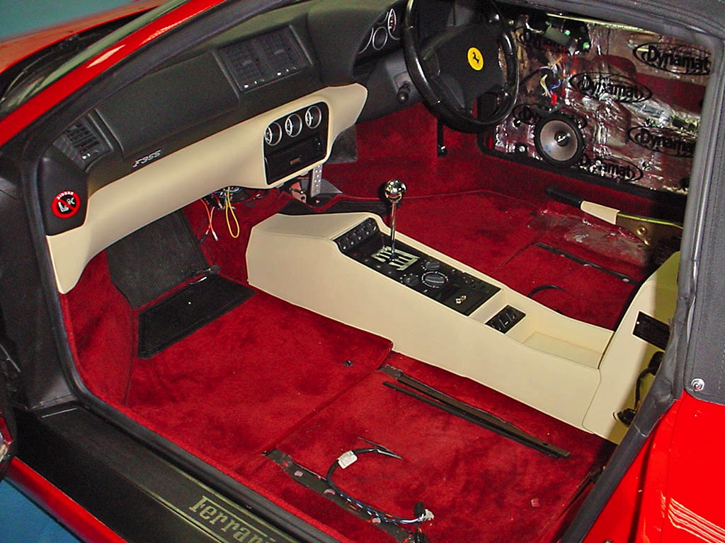 20-Ferrari 355 Spider - Full leatherwork