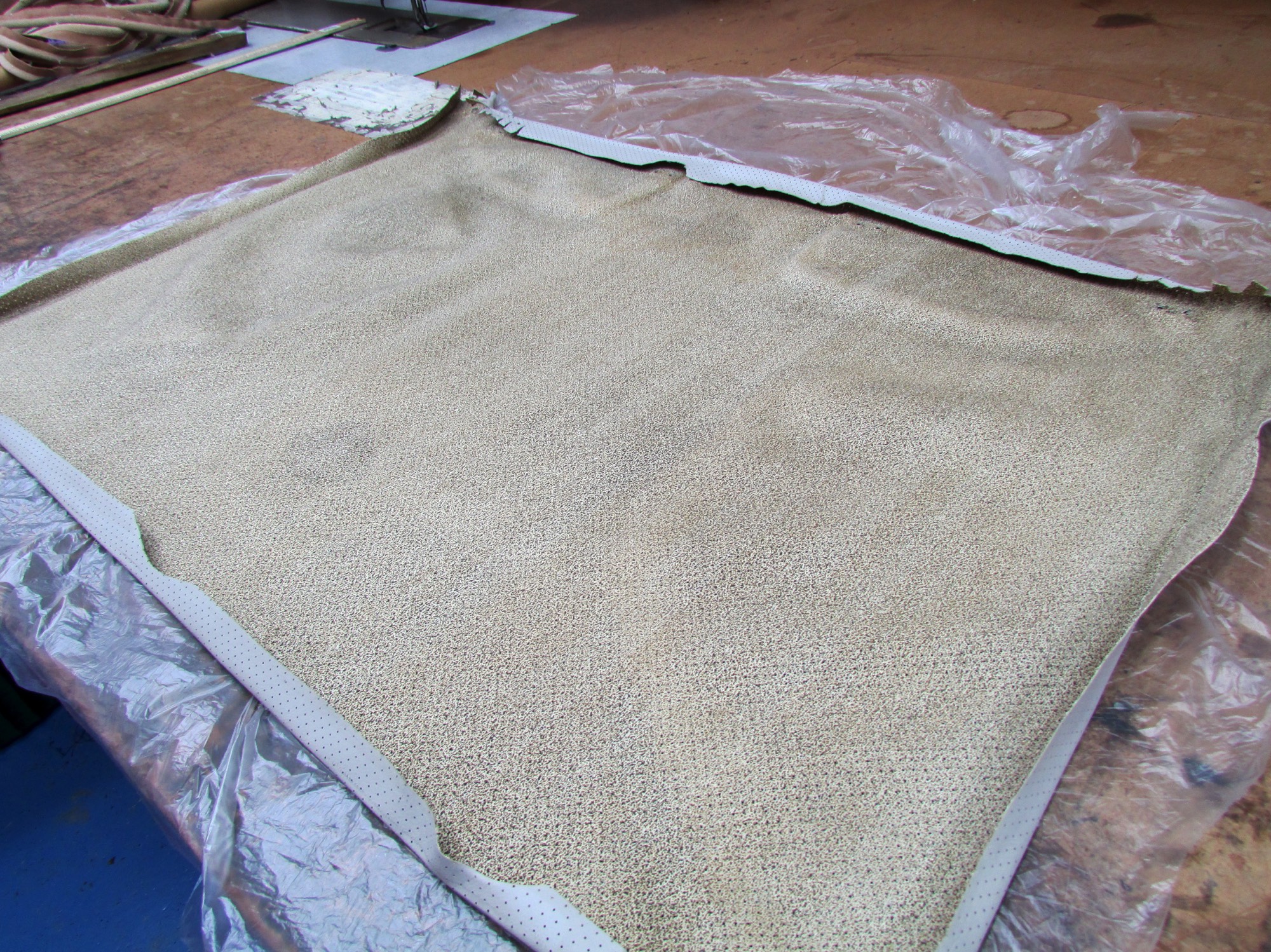 8-Ferrari-F40-Headlining