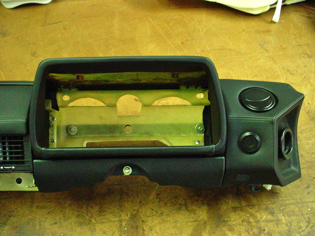 Ferrari_Testerossa_Dashboard_Recover_4