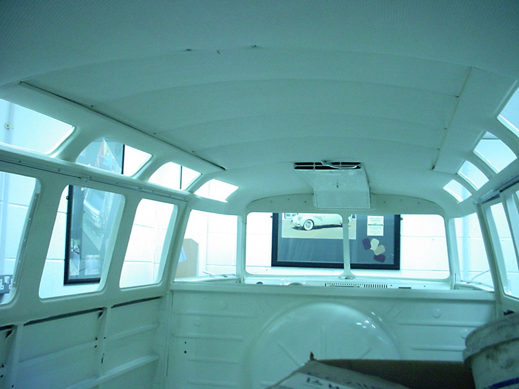 4-VW-Camper-21-windo-split-screen-headlining-sunroof