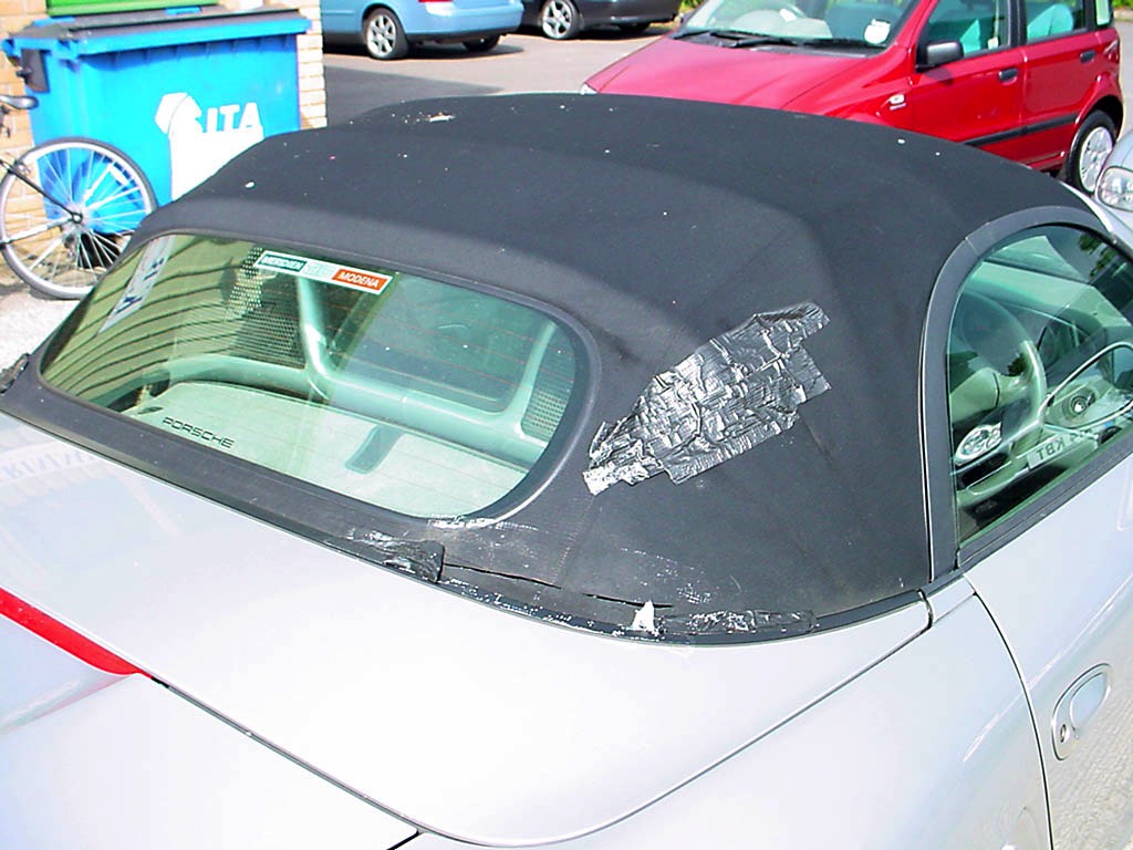 1_2008_Porsche_Boxster_Hood