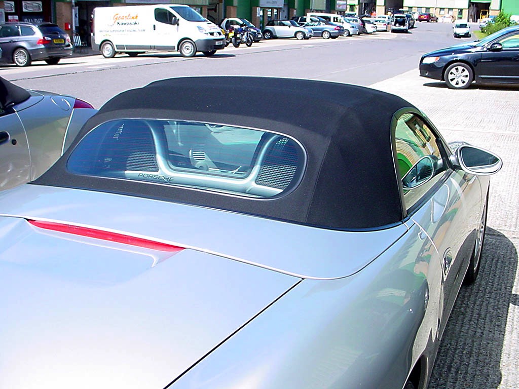 2-2008_Porsche_Boxster_Hood