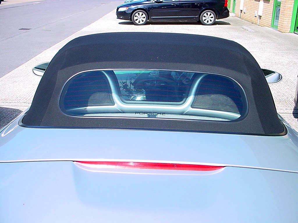 3-2008_Porsche_Boxster_Hood