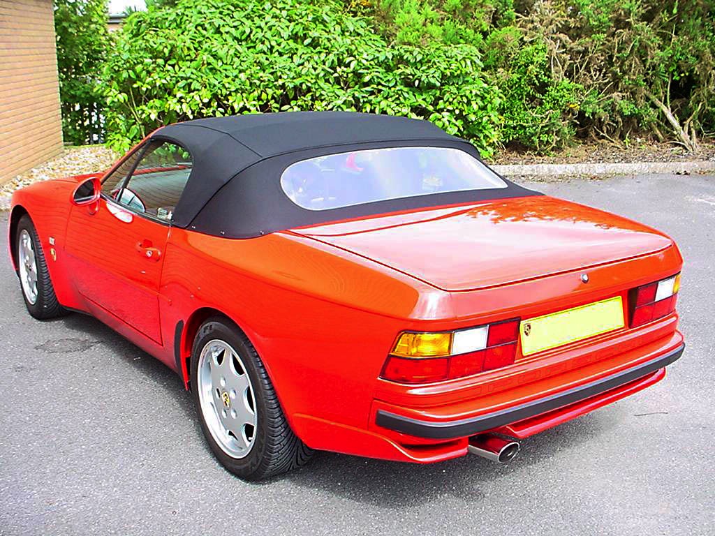 3-Porsche_944_New_Hood