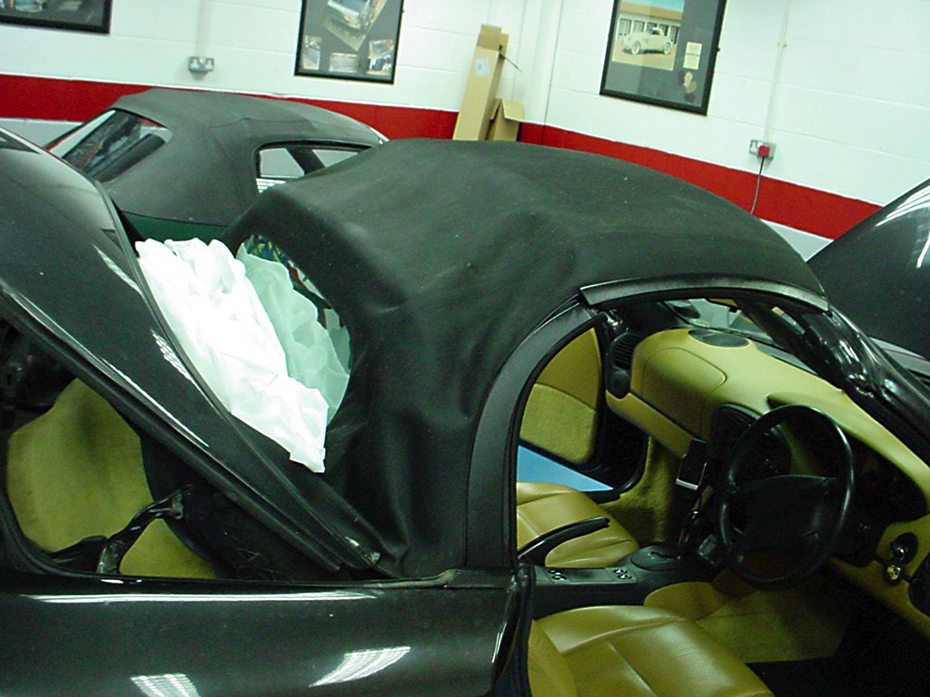 11-Porsche Boxster - Rear window replacement